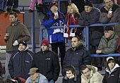 Vedení HC Bobrů má letos nemalé ambice. Že by série neúspěchů domácích přivedla do hlediště trenérského mága Ernesta Bokroše jen tak? | autor: Marek Netolička